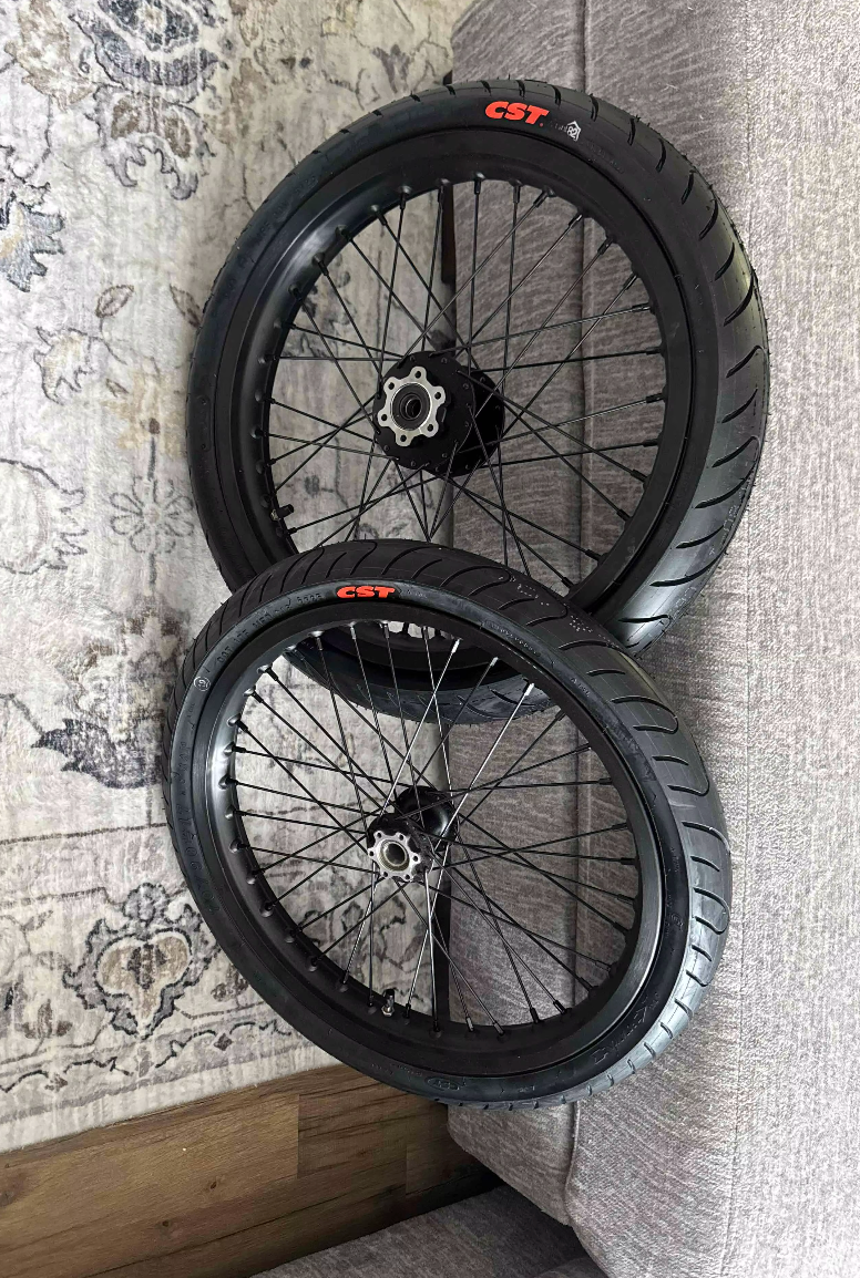 17" Inch Surron Light bee X CST Supermoto Wheel Set